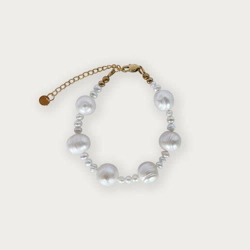 Moonmilk Bracelet