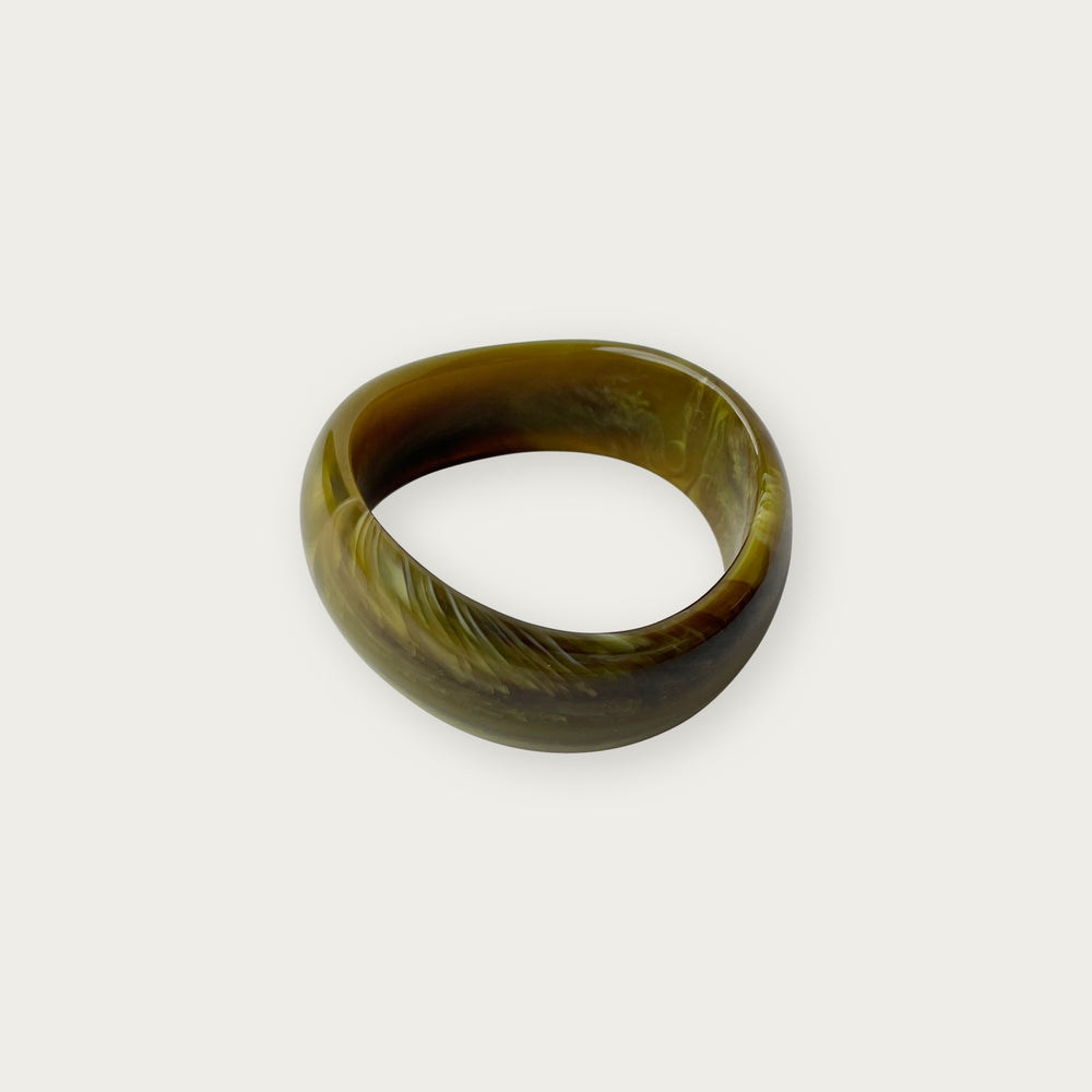 Kaki Bangle